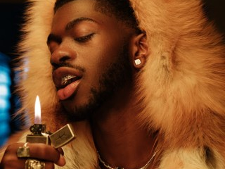 Lil Nas X – LIGHT AGAIN!